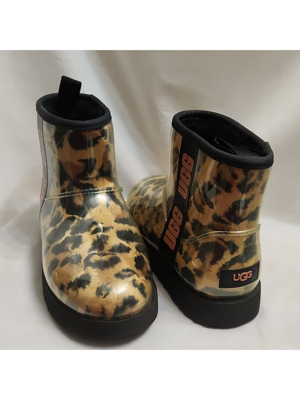 UGG Classic Clear Mini Panther Animal Print Cozy Short Boots (W Size 7)